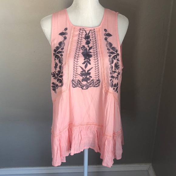 She and Sky Tops - She and Sky Embroidered Blouse